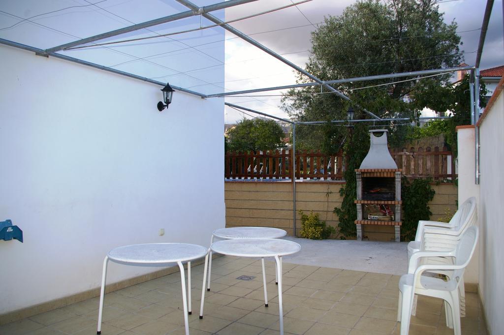 Hostal Y Apartamento Rural Los Naranjos Melegis Exterior foto
